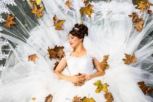 abito da sposa a tema natura